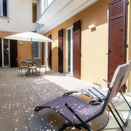 Appartamento Diaz 67 Secret Terrace - The House Of Travelers Côme Esterno foto