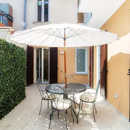 Appartamento Diaz 67 Secret Terrace - The House Of Travelers Côme Esterno foto