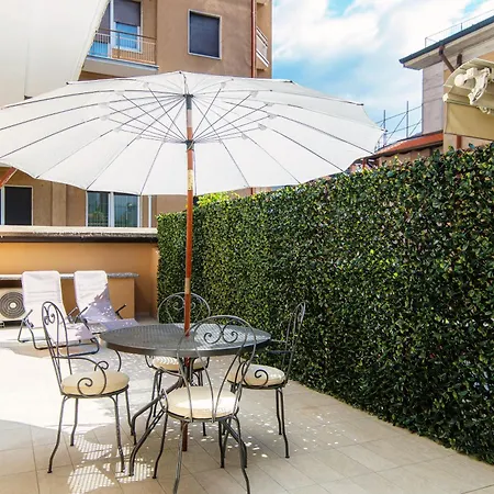 Appartamento Diaz 67 Secret Terrace - The House Of Travelers Côme Esterno foto